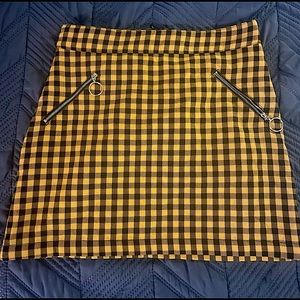 Forever21 mini skirt mustard w/checkered pattern.
